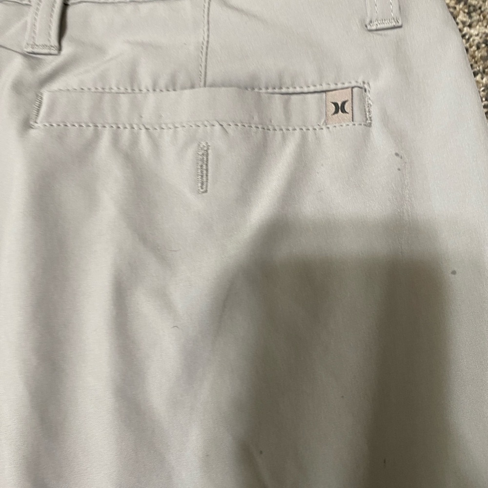 Hurley Gray Hybrid Shorts Lightweight Versatile Design - Picture 7 of 7